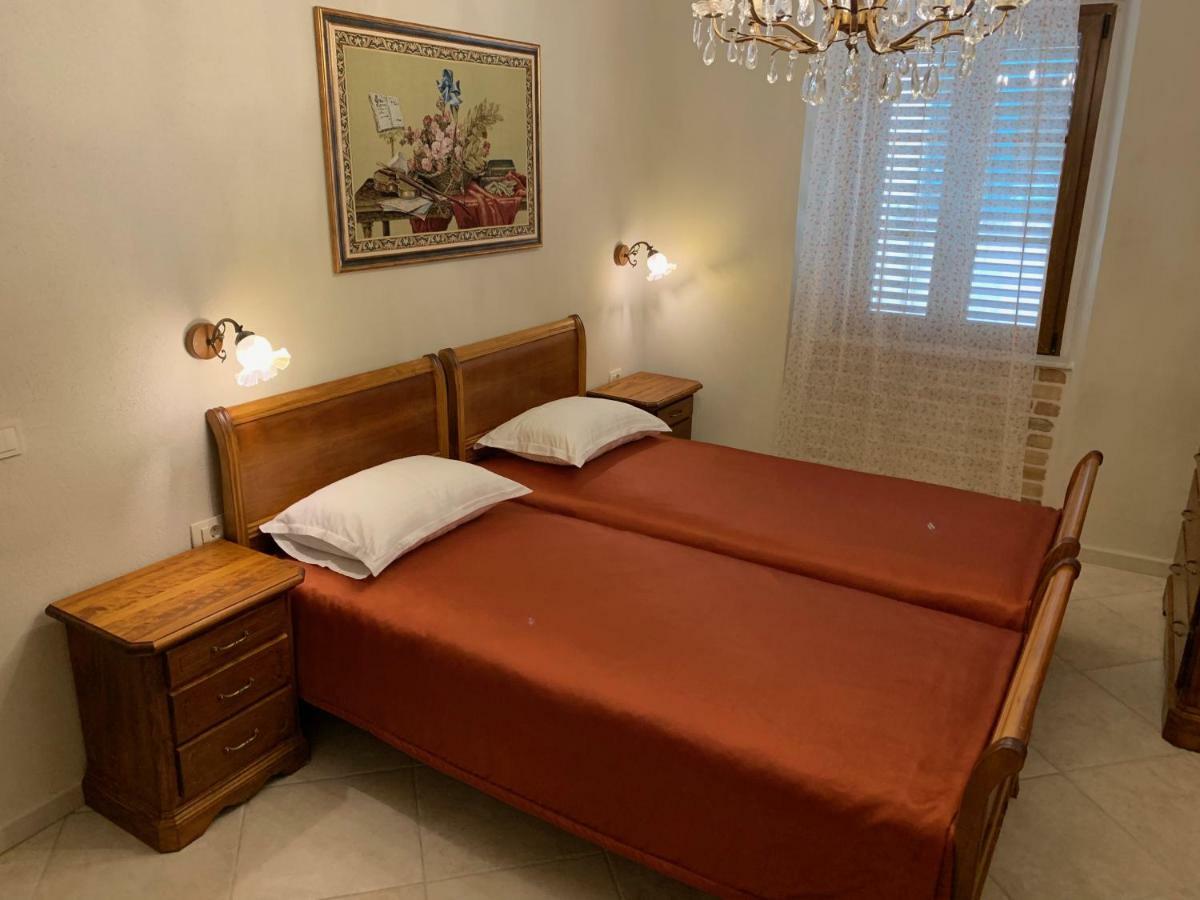 Apartments Leo โกตอร์ ภายนอก รูปภาพ